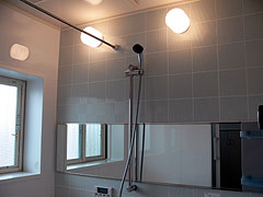 ���C�E����