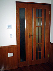 �h�A�E����